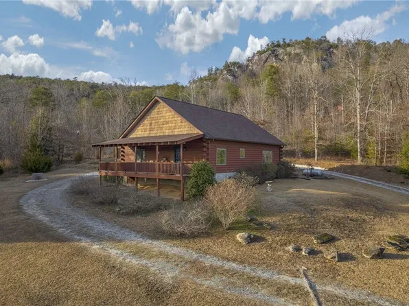 110 Charles Townes Ln, Pickens, SC 29671