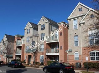 12180 Abington Hall Pl APT 201, Reston, VA 20190