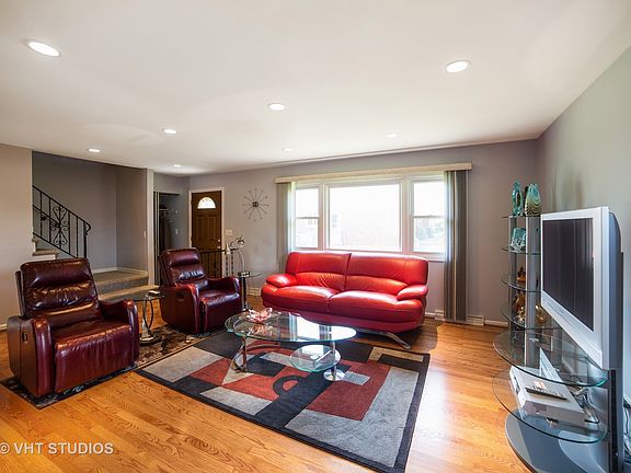 3rd image of 7138 W Carol Ct