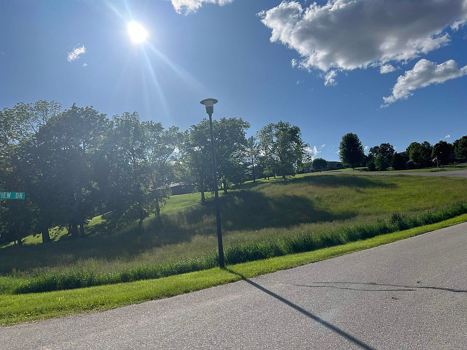 2nd image of 7901 Eagle View Dr