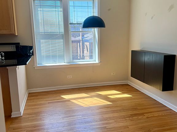 4th image of 124 Callan Ave APT 2B