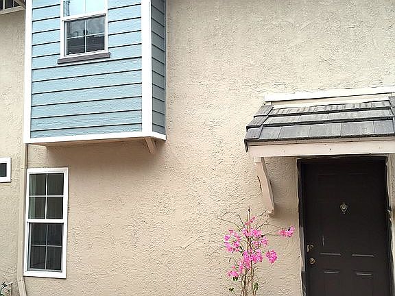 2nd image of 2349 Mira Vista Ave Unit B