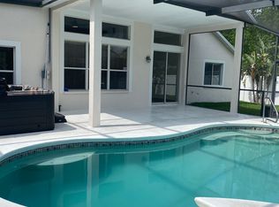 29139 Crossland Dr, Zephyrhills, FL 33543