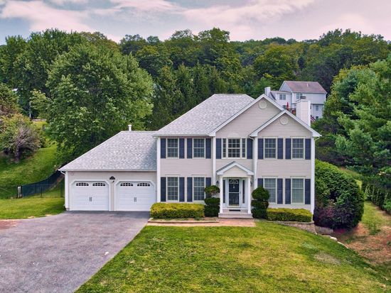 9 Dawns Road, New Milford, CT 06776