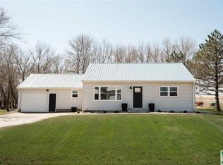4489 Jefferson Ave, Alton, IA 51003