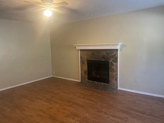 2nd image of 2896 Spruce Cir #2896