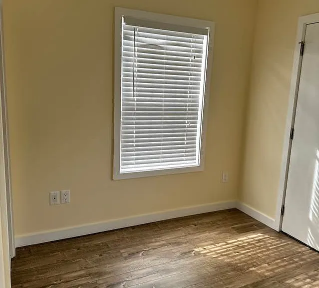 6401 S Victoria Ave — Photo 6
