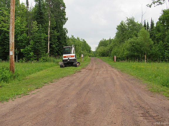 2nd image of Kingfisher Ln