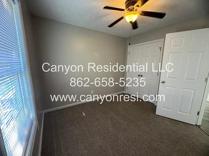 109 Hayes Ct — Photo 7