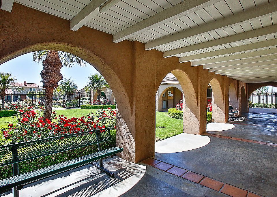 1st image of 10635 El Morro Cir
