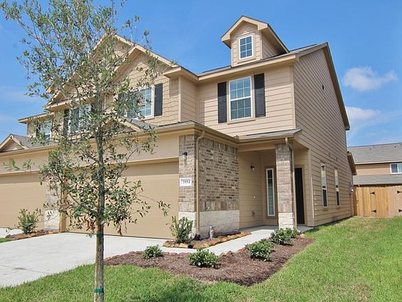 2nd image of 3954 Lexington Manor Ct