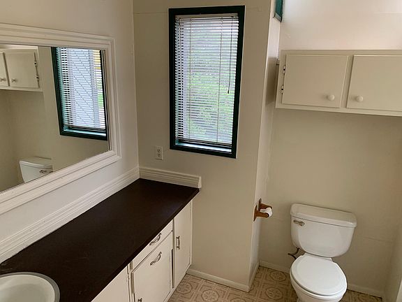 2nd image of 408 Ponder St #B