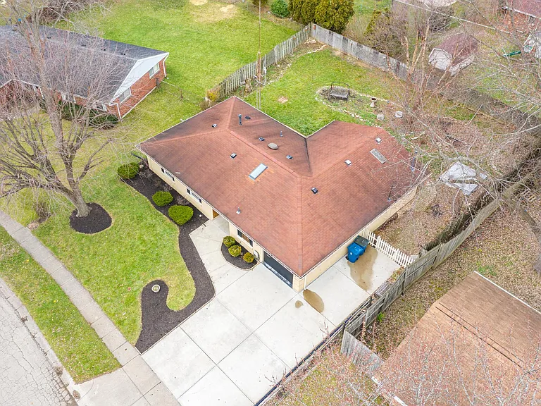 6757 Summerdale Dr — Photo 45