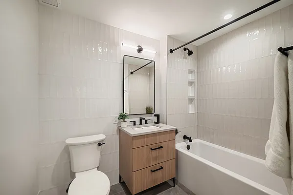 Rented by MNS | media 18