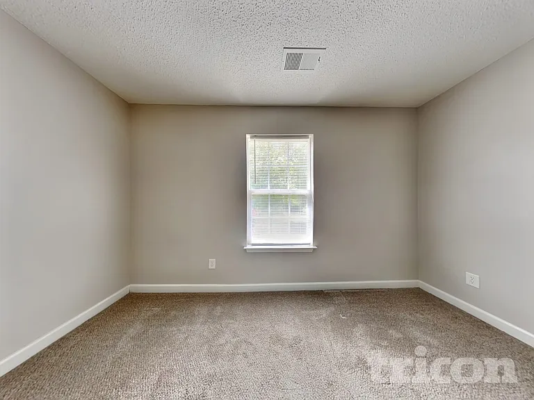 619 Overlook Rd — Photo 6