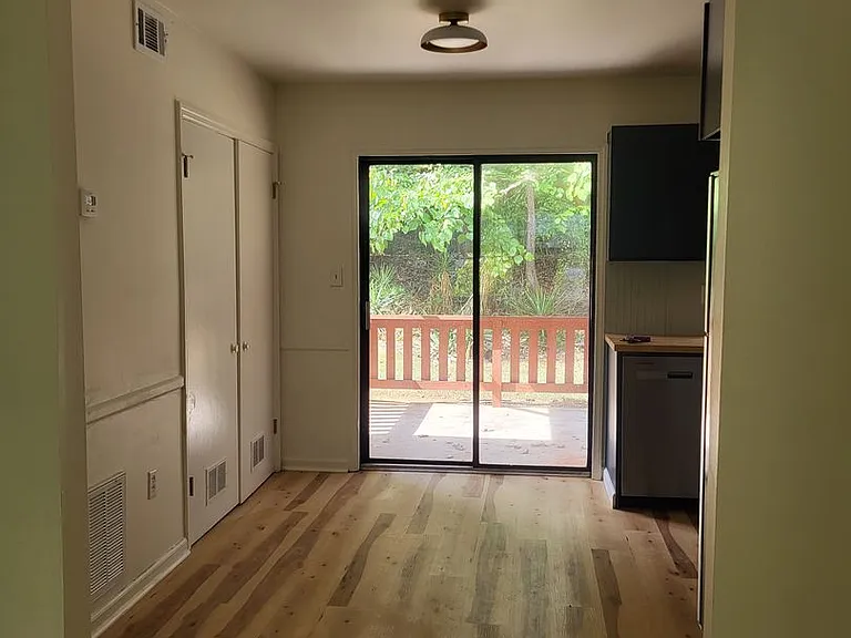 101 Mark Twain Cir — Photo 6