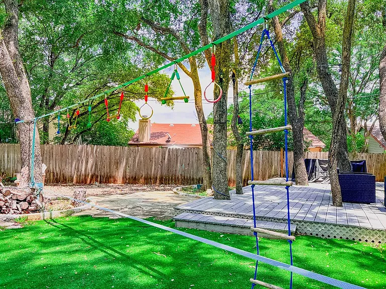 4102 Columbine Dr — Photo 34