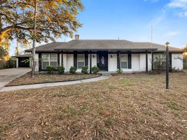 215 Acorn Tree Ct, Spring, TX 77388