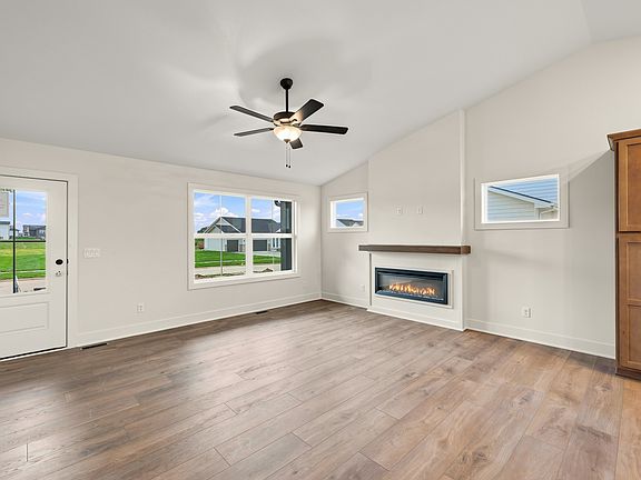 5th image of 1003 Shady Lane Dr