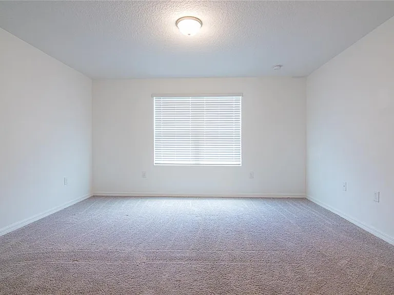 205 Mandovi St — Photo 20