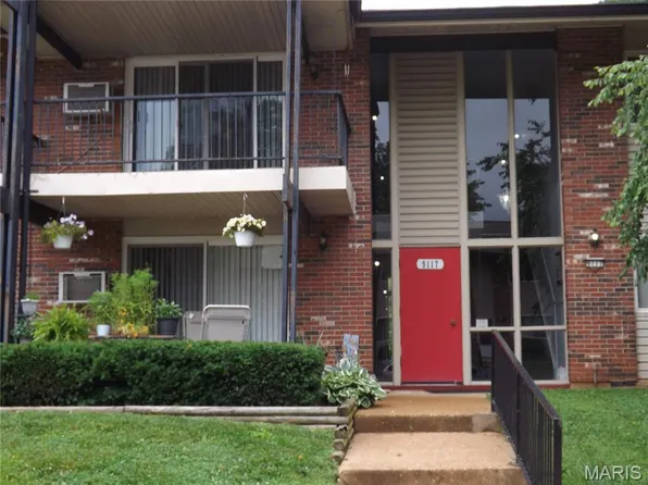 9117 Villaridge Ct APT E, Saint Louis, MO 63123