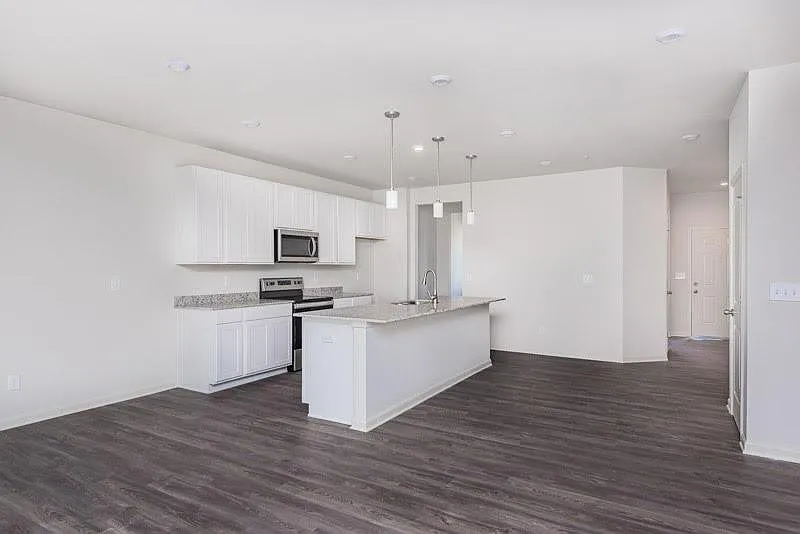 4028 White Pine Pl — Photo 4