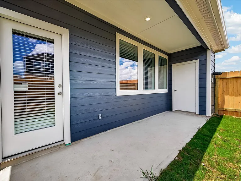 3527 Lovebird Ln — Photo 44