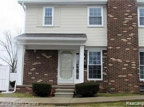 42106 Gladwin St, Northville, MI 48167