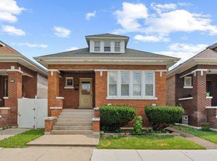 5951 S Richmond St, Chicago, IL 60629