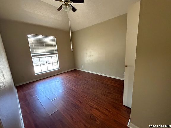 5th image of 1114 Baybrook