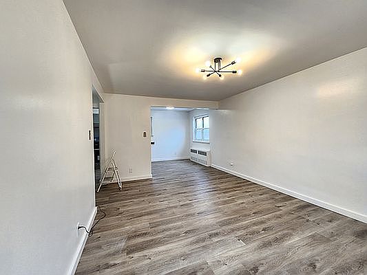 1st image of 23-20 36th Ave Floor 3