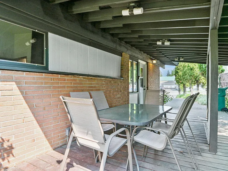 6517 N Stevens St — Photo 22