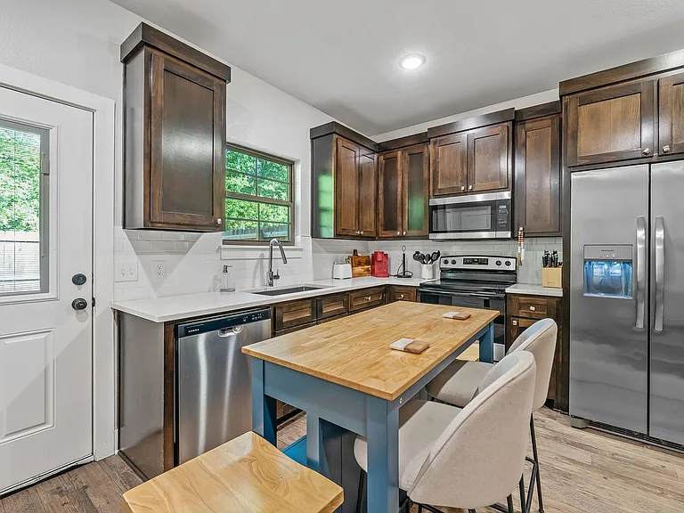 11722 FM 16 W — Photo 26