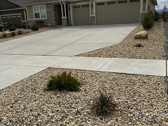 Giant driveway can park 6 vehicles; 3-Car garage