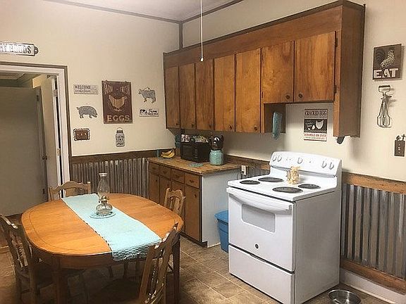 5th image of 2619 Cambridge Ave E