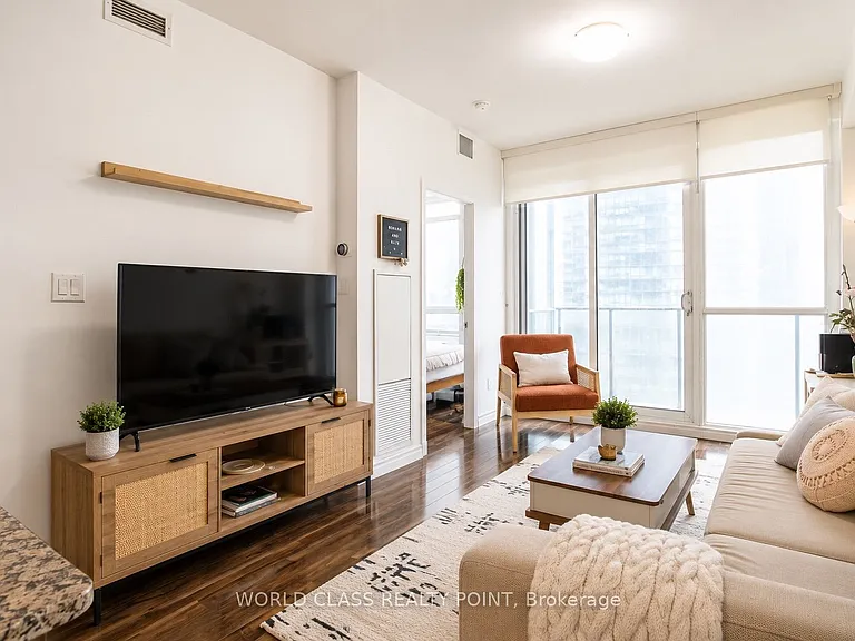 55 Bremner Blvd #1308 — Photo 4