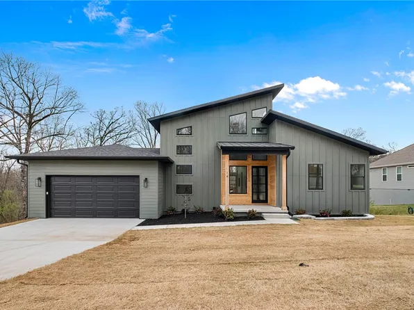 14 Ruthwell Dr, Bella Vista, AR 72715