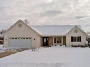 3505 W Forest Hill Ave, Franklin, WI 53132