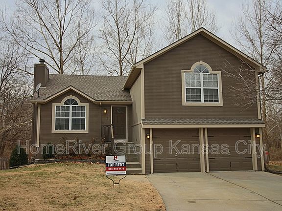 2nd image of 1117 Meadowlark Ln