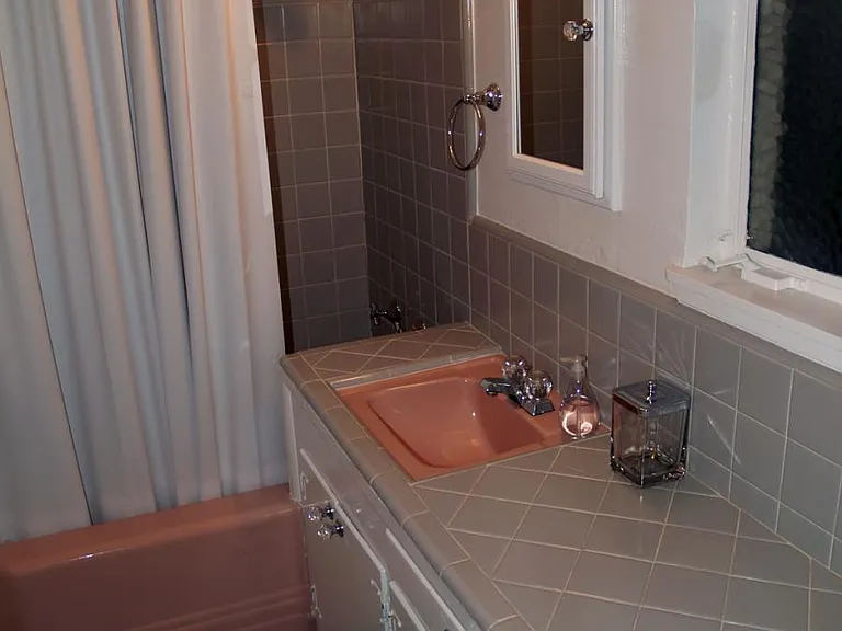 1418 Bryn Mawr Ave — Photo 7