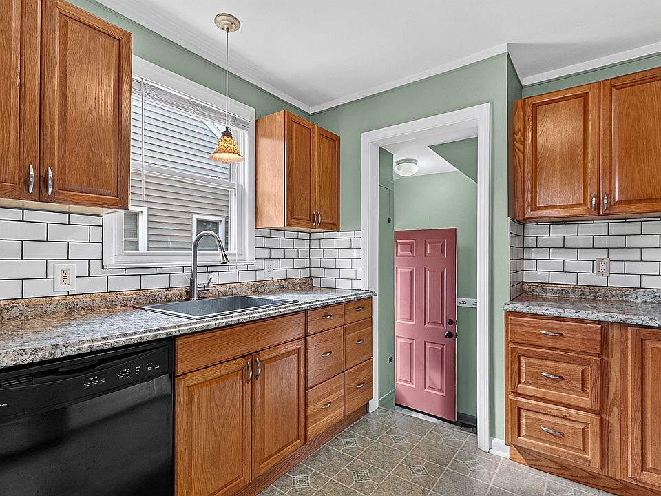 825 N Edison Ave, photo 3
