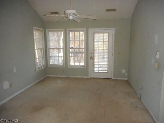 4th image of 3412 Morris Farm Dr