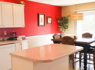1032 Westwood Dr, Quincy, IL 62305