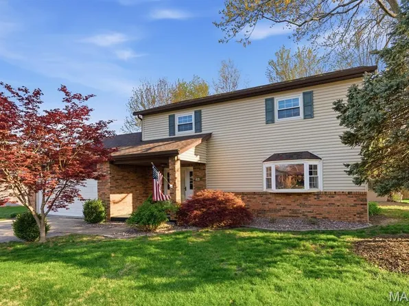 504 Crestwood Dr, Swansea, IL 62226