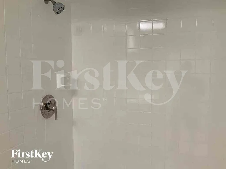 1451 Oak Pl — Photo 11