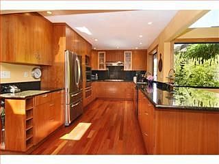 5th image of 16 Athlone Way
