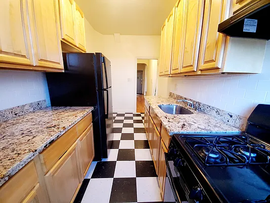 Rented by Brooklyn Property Group LLC | media 7