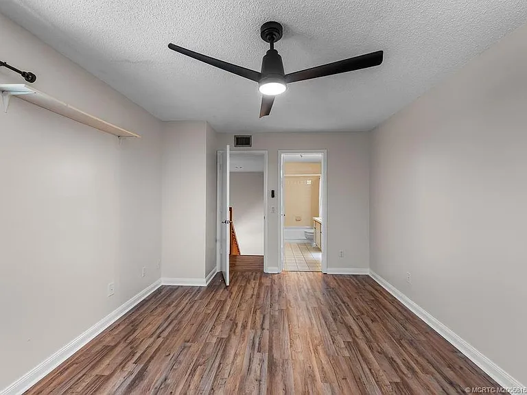 2905 SW Lakemont Pl #2905 — Photo 26