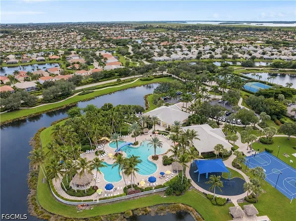 2635 Casibari Ct, Cape Coral, FL 33991