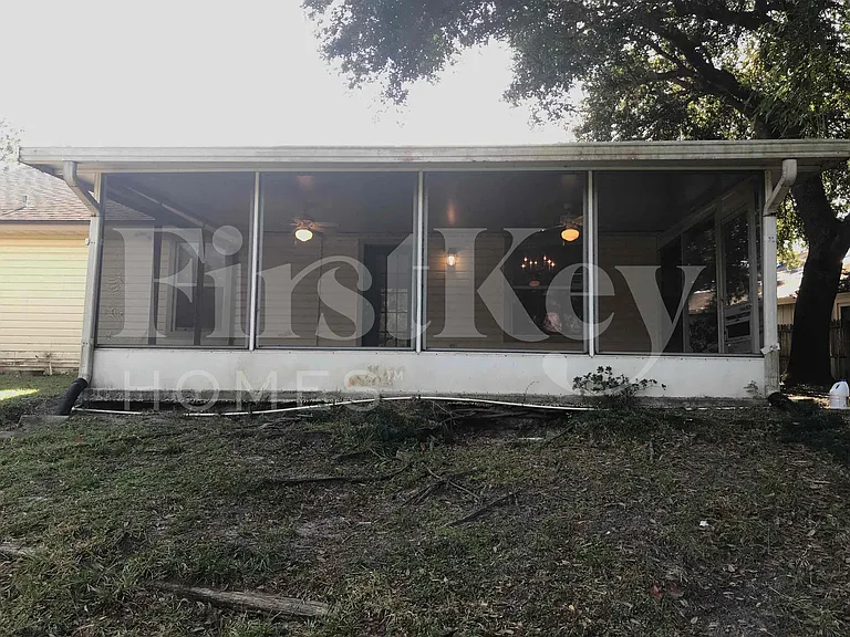 7852 Catskills Ct — Photo 26